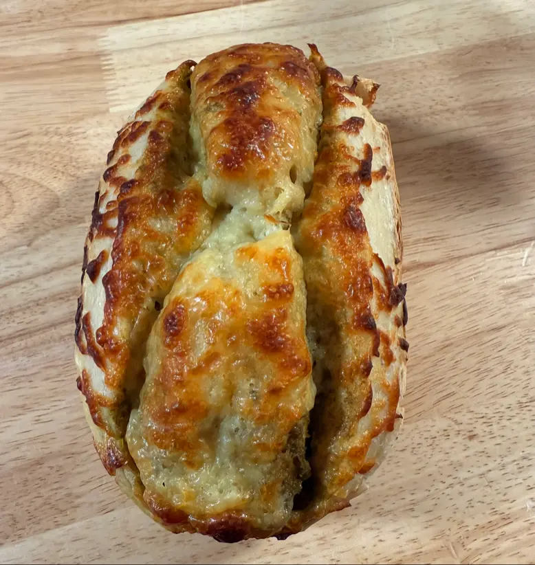 Pesto mozzarella garlic sourdough